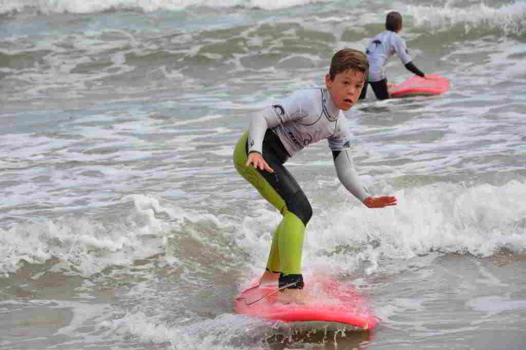 Surf Division école de surf à Hendaye.
